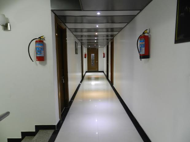 Hotel Parth Inn 가지아바드 외부 사진
