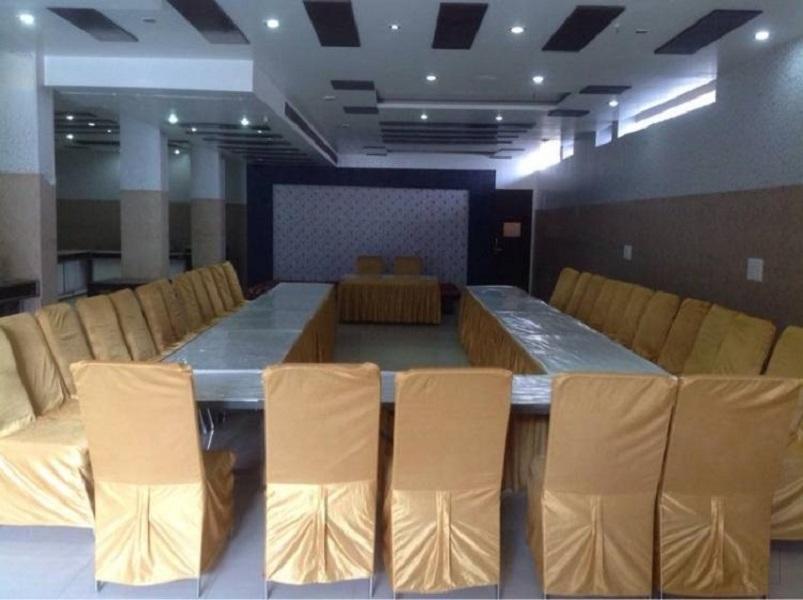 Hotel Parth Inn 가지아바드 외부 사진