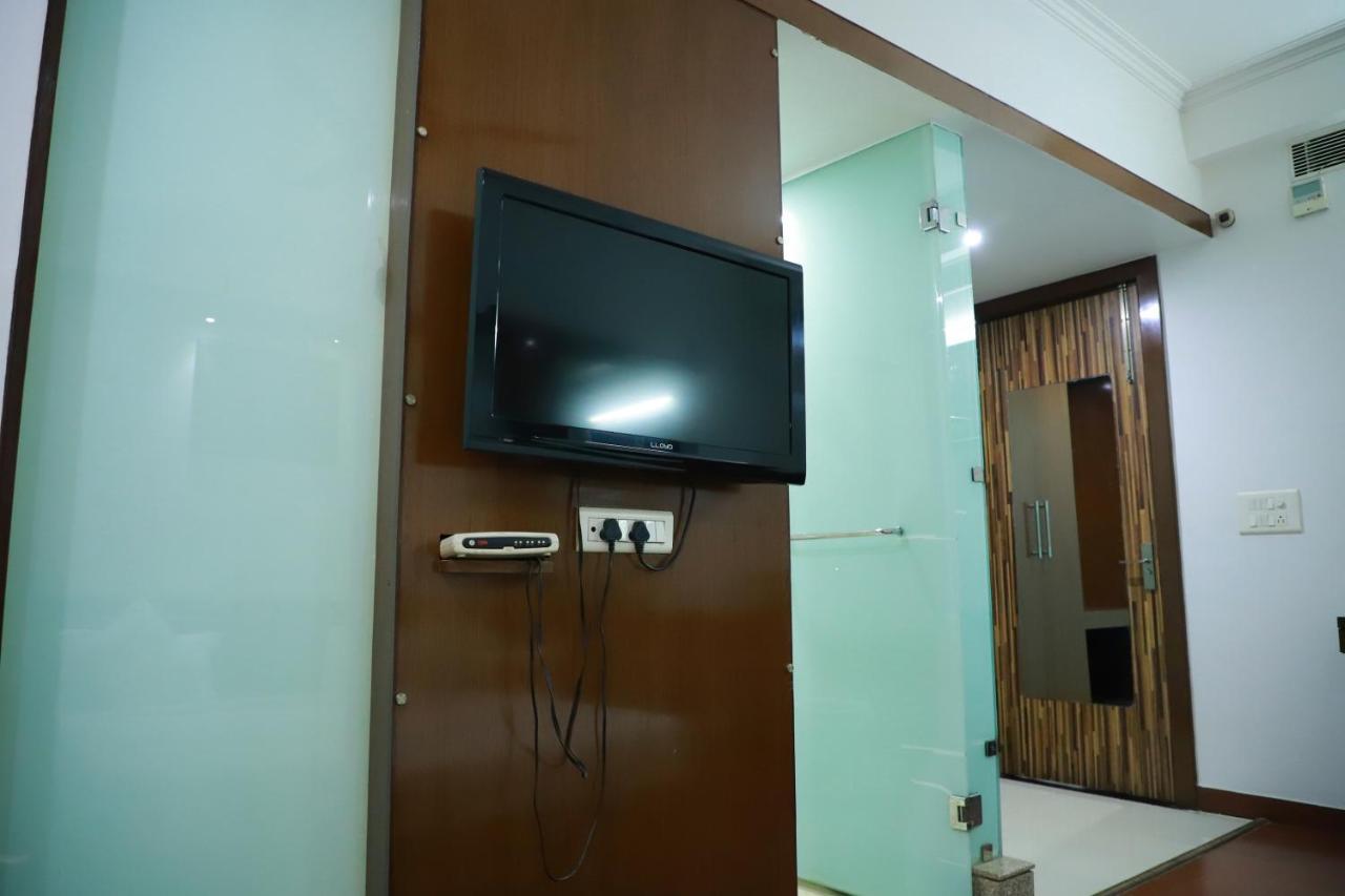 Hotel Parth Inn 가지아바드 외부 사진