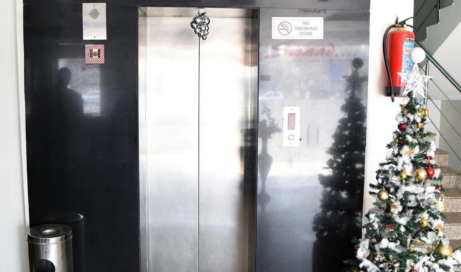 Hotel Parth Inn 가지아바드 외부 사진