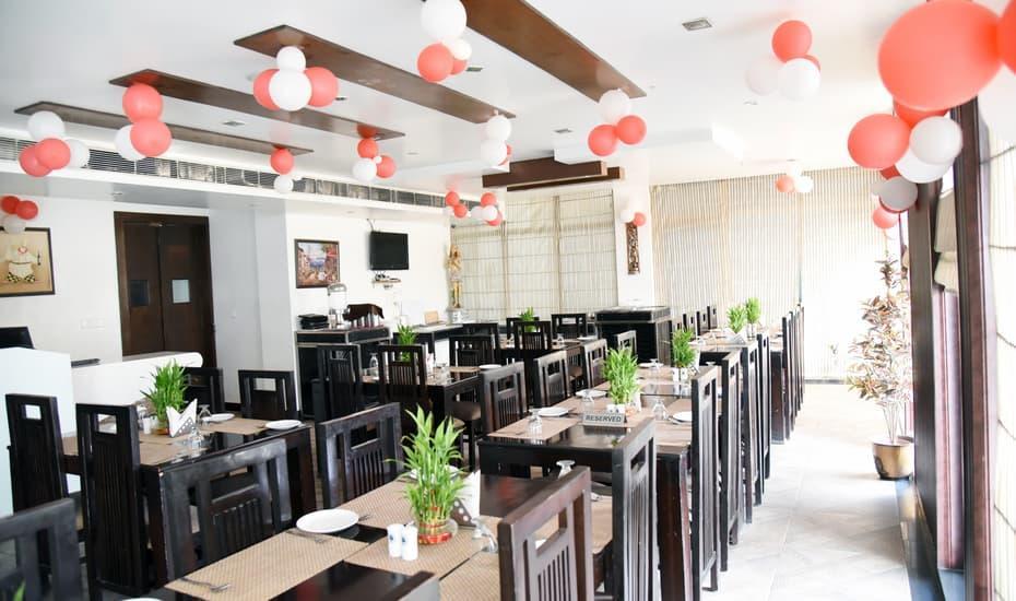 Hotel Parth Inn 가지아바드 외부 사진