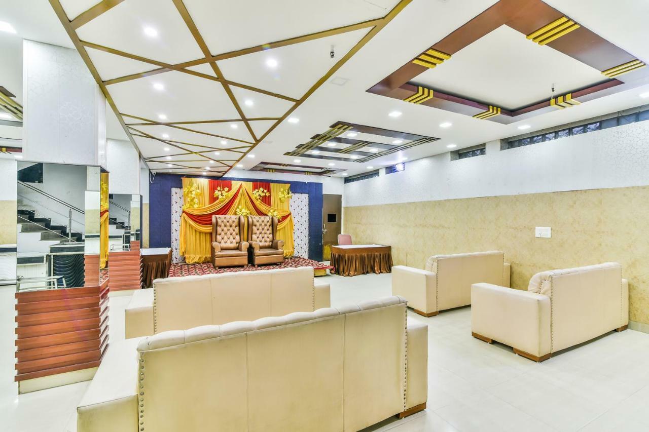 Hotel Parth Inn 가지아바드 외부 사진