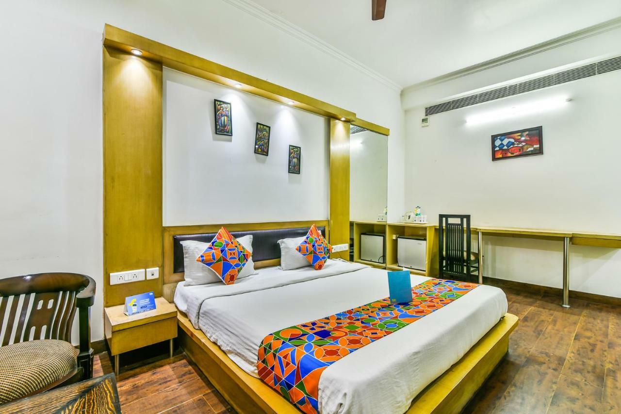 Hotel Parth Inn 가지아바드 외부 사진