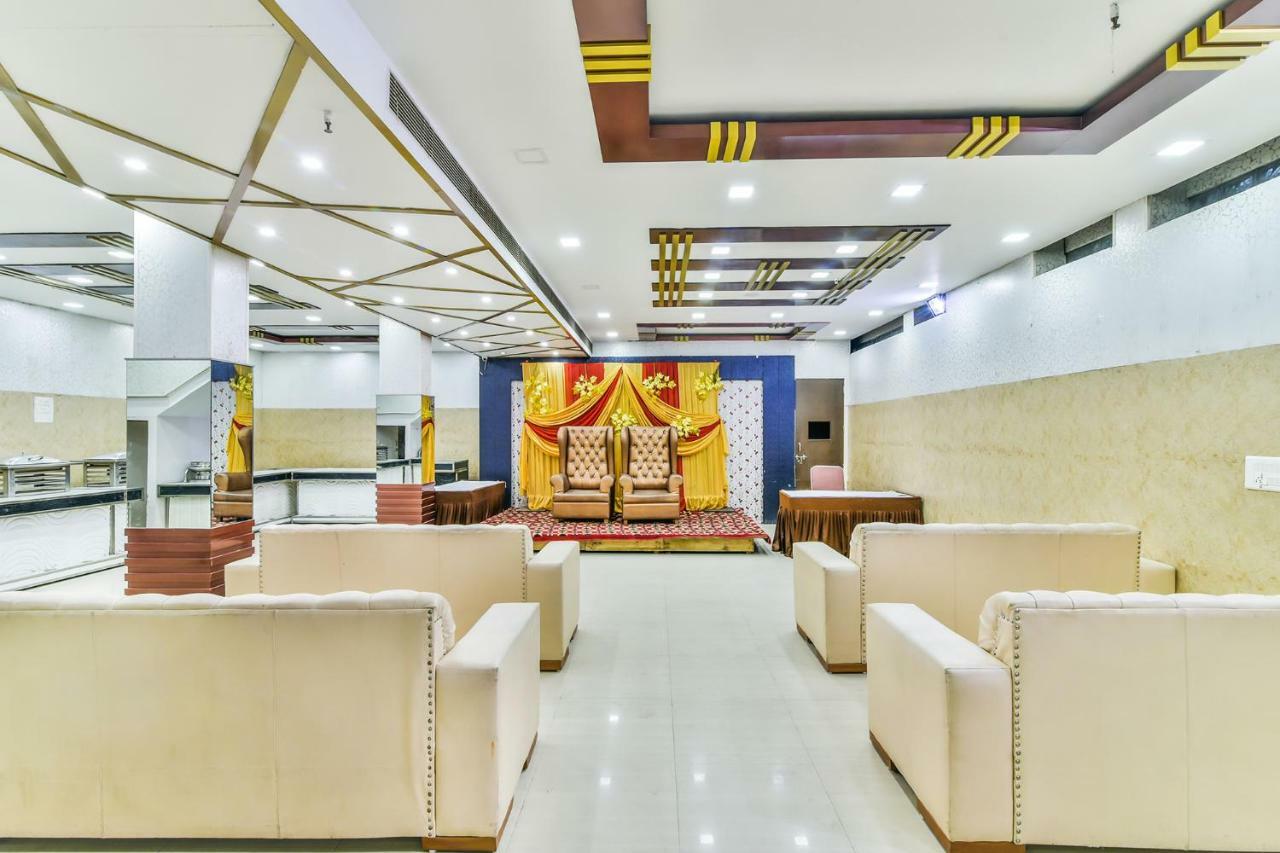 Hotel Parth Inn 가지아바드 외부 사진