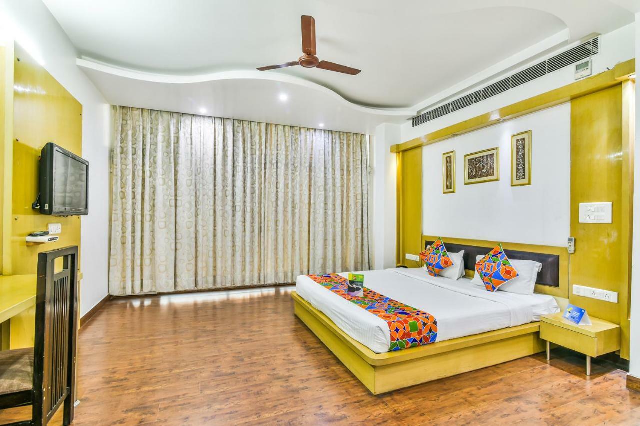 Hotel Parth Inn 가지아바드 외부 사진